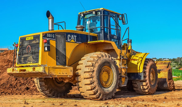 Revolutionizing Farm Operations: The Power of Agricultural Rough Terrain Forklifts
