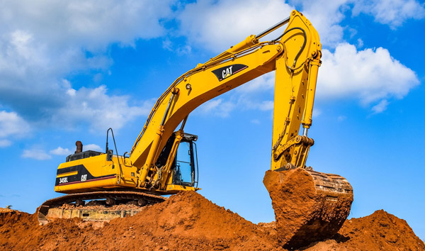 The Evolution of Heavy-Duty Four-Wheel Drive Off-Road Forklifts in Industrial Applications